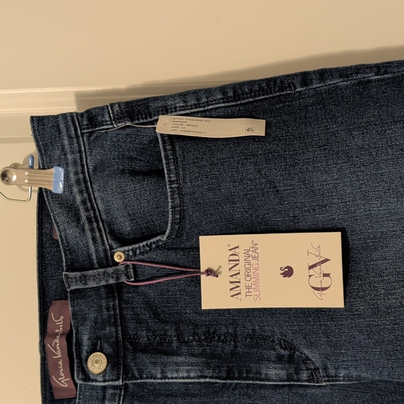 NWT Gloria Vanderbilt Amanda Slimming Jeans Size 12 - Picture 2 of 9